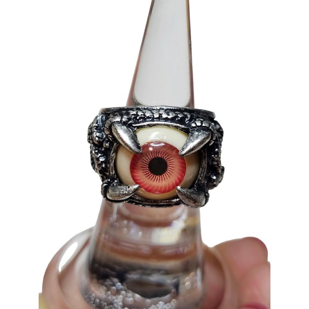 Dragon Eyeball Sz6 ring. Bike. Harley bike vibe. Cool.‎ Tough. Fashion Costume.